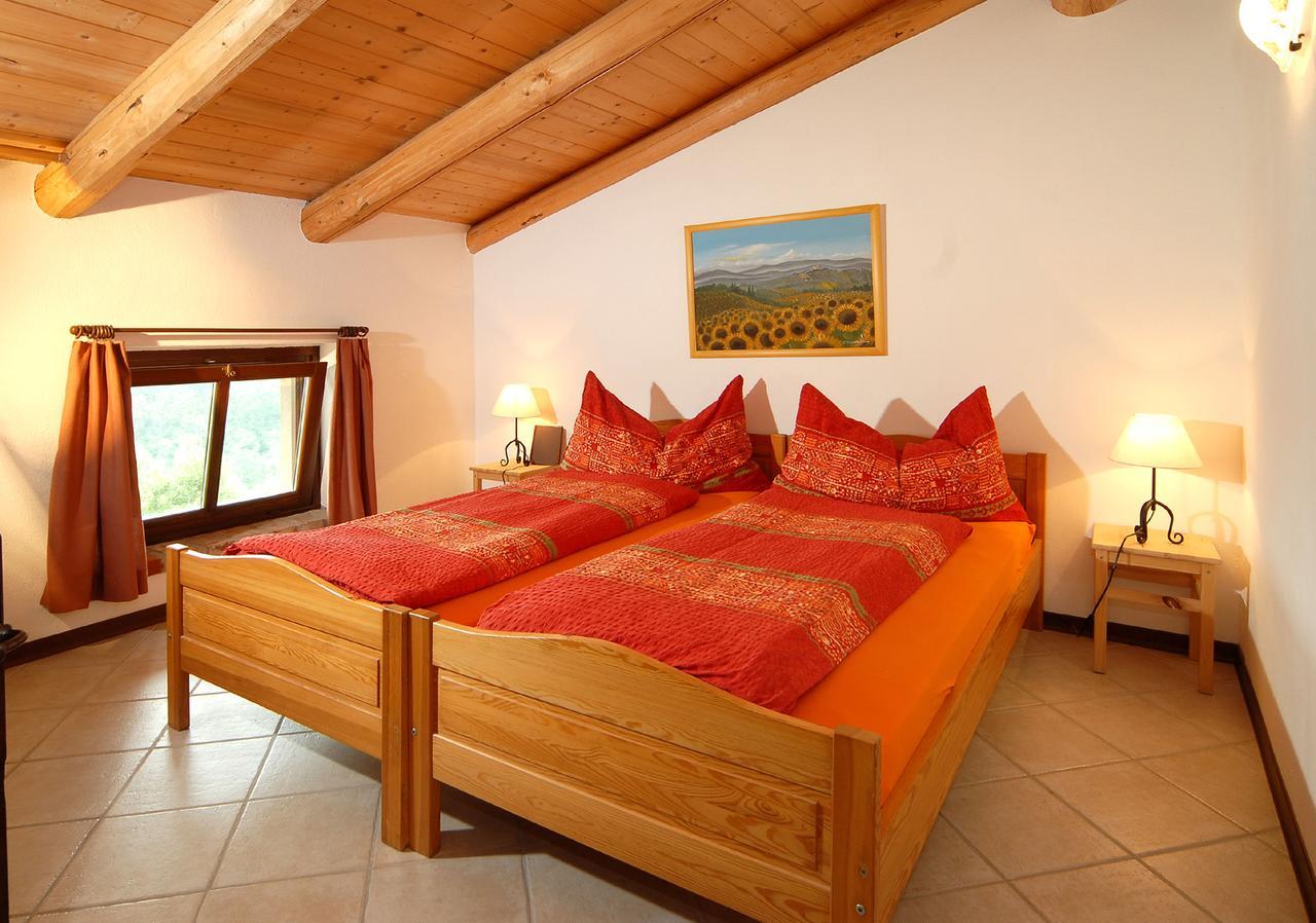 Agriturismo Sondrea Sinio Екстериор снимка